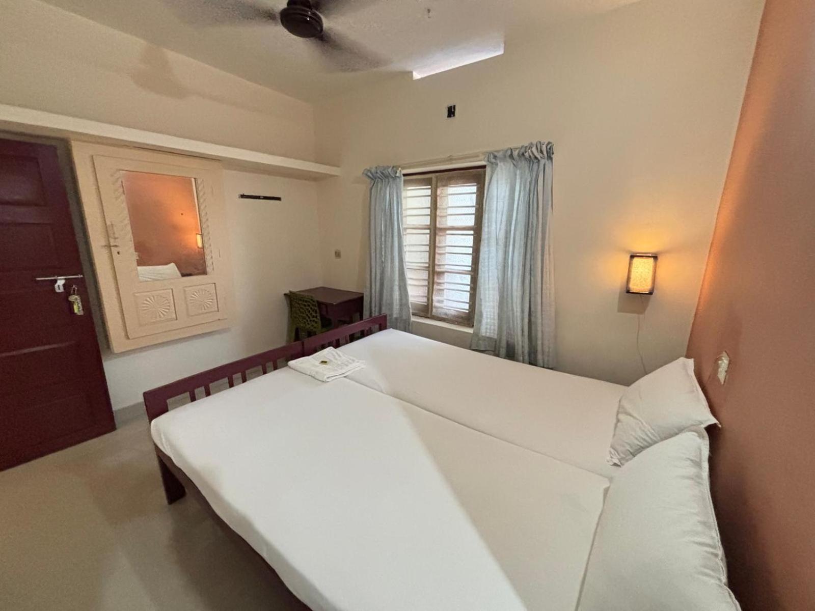 Akshay Beach Resort Varkala Exteriör bild
